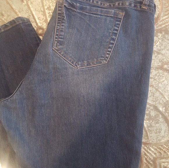 Jeans - Picture 3 of 3